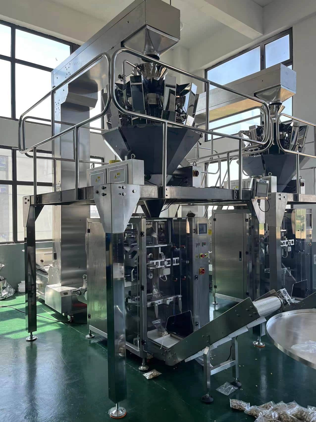 Vertical Form Fill Seal Packing Machine